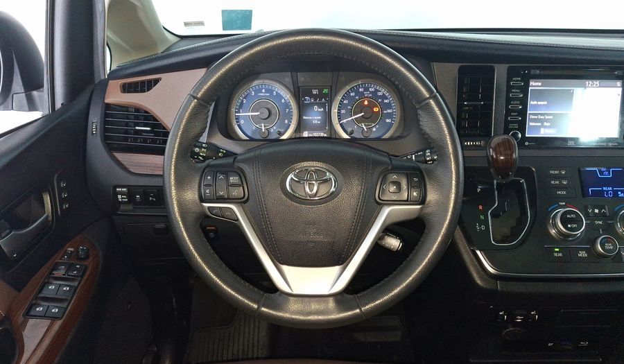 Toyota Sienna 3.5 LIMITED AT Minivan 2018