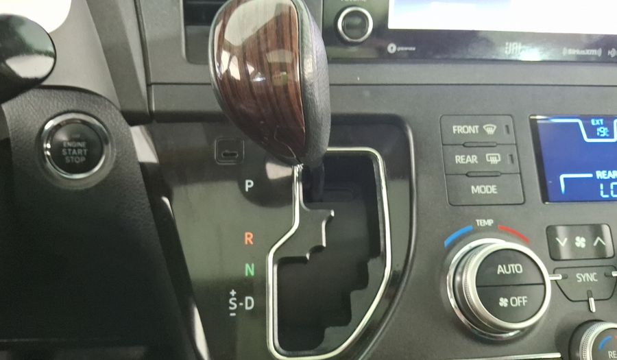Toyota Sienna 3.5 LIMITED AT Minivan 2018