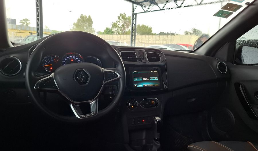 Renault Sandero Stepway 1.6 INTENS CVT Hatchback 2021