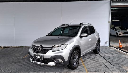 Renault • Sandero Stepway