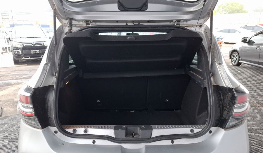 Renault Sandero Stepway 1.6 INTENS CVT Hatchback 2021