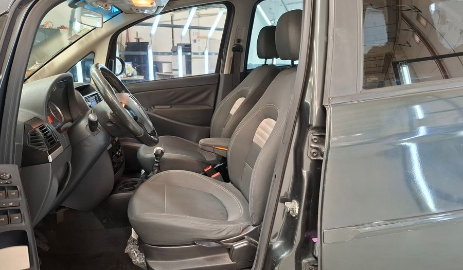 Fiat Idea 1.6 16V ESSENCE Minivan 2012