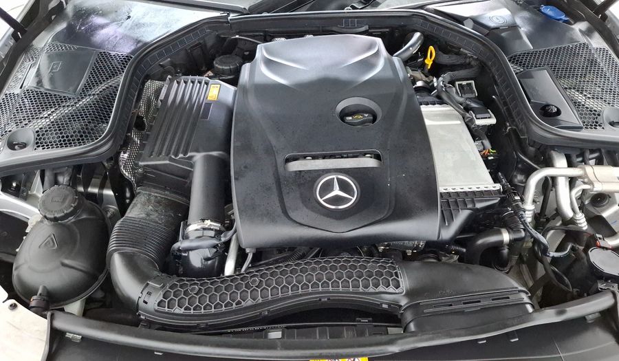 Mercedes Benz Clase C 2.0 200 CGI EXCLUSIVE AT Sedan 2017