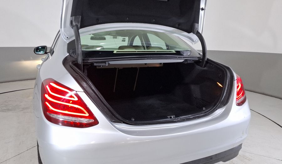 Mercedes Benz Clase C 2.0 200 CGI EXCLUSIVE AT Sedan 2017