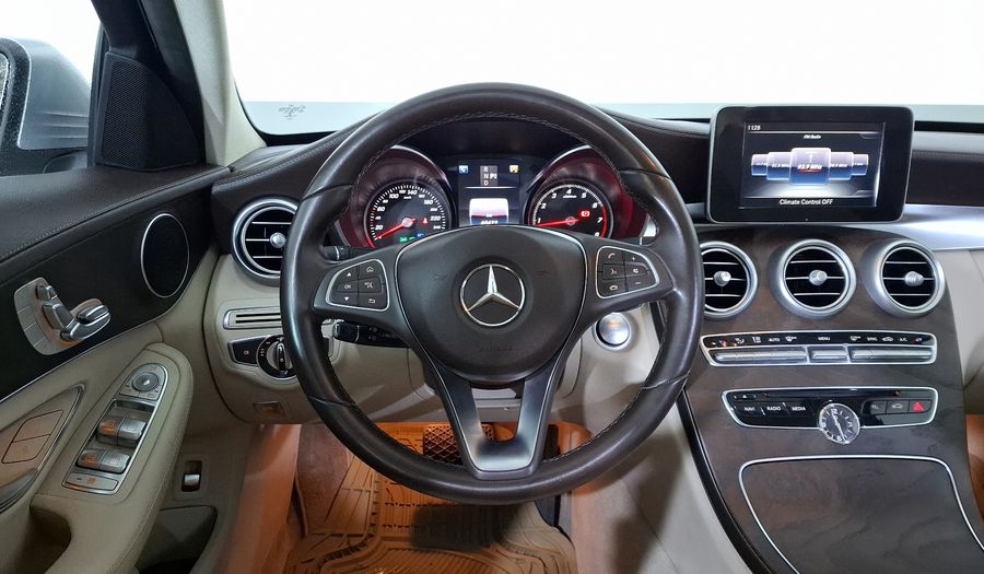 Mercedes Benz Clase C 2.0 200 CGI EXCLUSIVE AT Sedan 2017