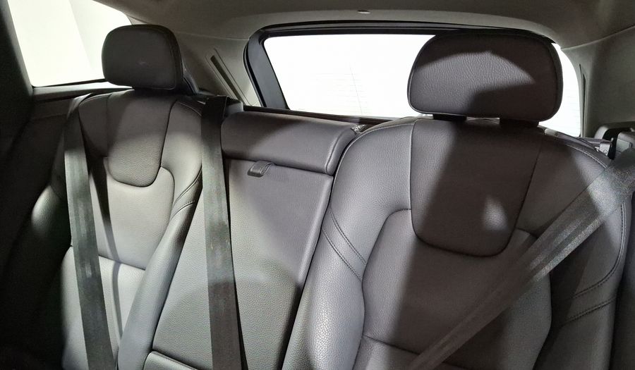 Volvo Xc60 2.0 B5 MHEV PLUS AUTO AWD Suv 2023