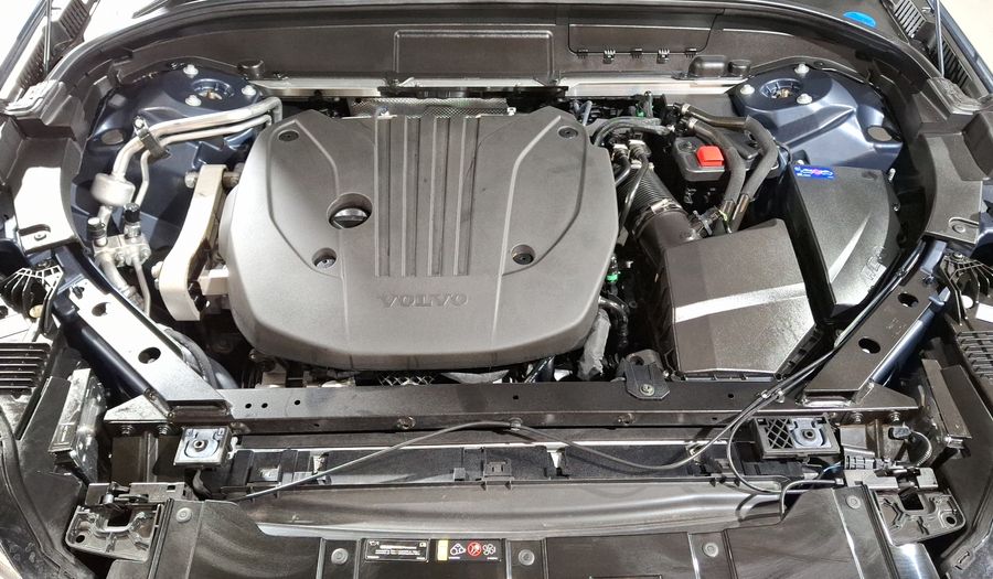 Volvo Xc60 2.0 B5 MHEV PLUS AUTO AWD Suv 2023