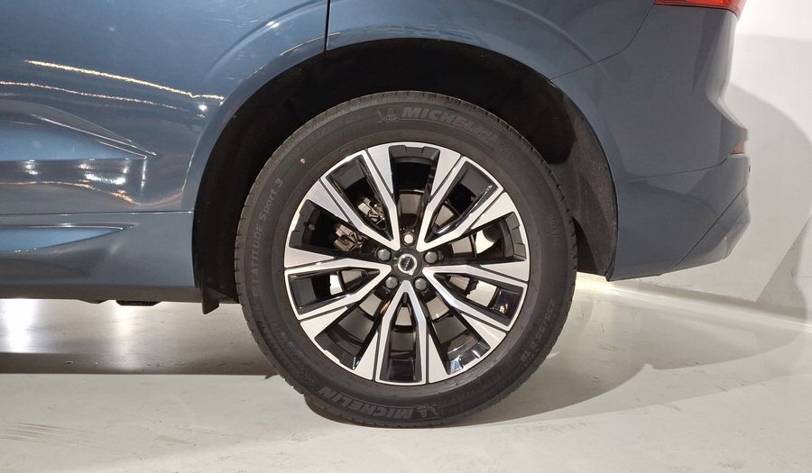 Volvo Xc60 2.0 B5 MHEV PLUS AUTO AWD Suv 2023