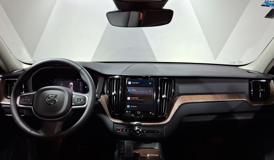 Volvo Xc60 2.0 B5 MHEV PLUS AUTO AWD Suv 2023