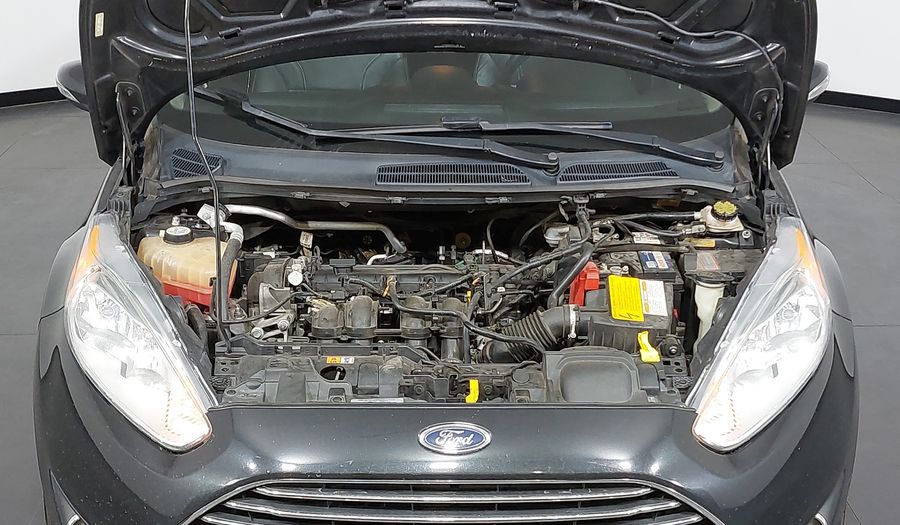 Ford Fiesta 1.6 16V TIVCT SEDAN TITANIUM POWERSHIFT Sedan 2014