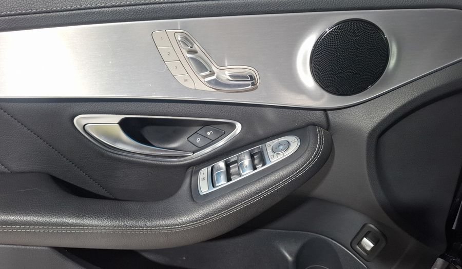 Mercedes Benz Clase C 2.0 250 CGI SPORT AT Sedan 2017