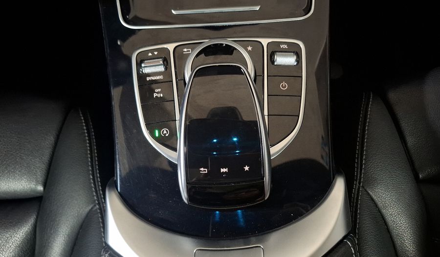 Mercedes Benz Clase C 2.0 250 CGI SPORT AT Sedan 2017