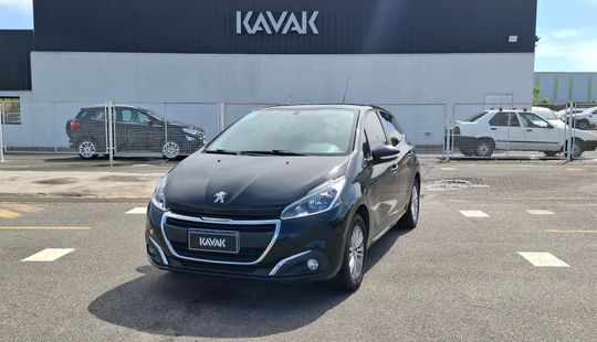 Peugeot • 208