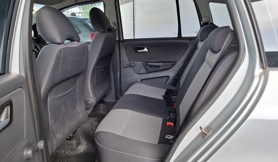 Volkswagen Suran 1.6 COMFORTLINE MT Minivan 2012