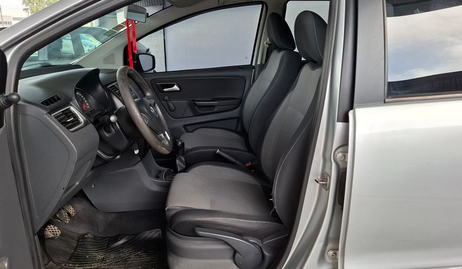 Volkswagen Suran 1.6 COMFORTLINE MT Minivan 2012