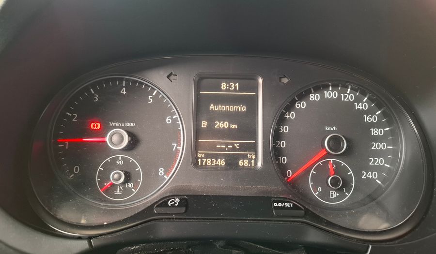 Volkswagen Suran 1.6 COMFORTLINE MT Minivan 2012