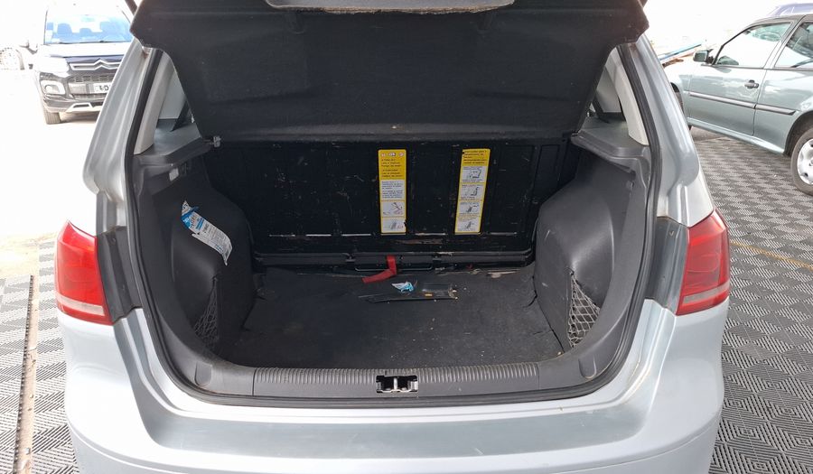 Volkswagen Suran 1.6 COMFORTLINE MT Minivan 2012