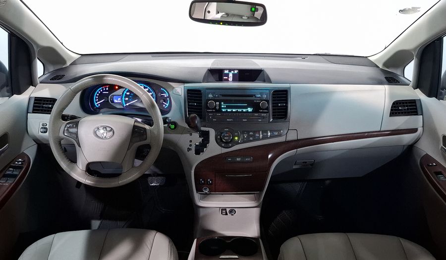 Toyota Sienna 3.5 XLE PIEL AT Minivan 2012