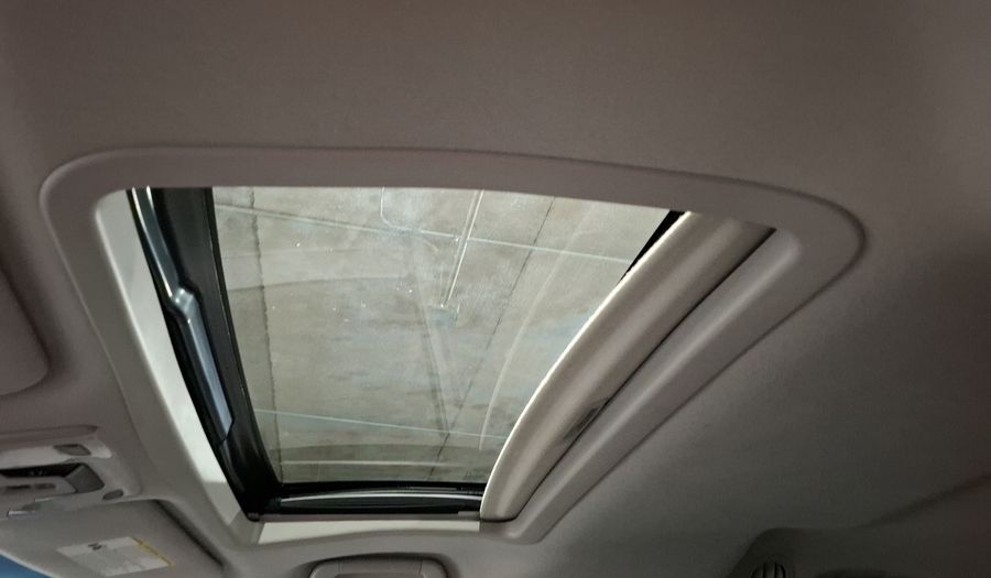 Toyota Sienna 3.5 XLE PIEL AT Minivan 2012