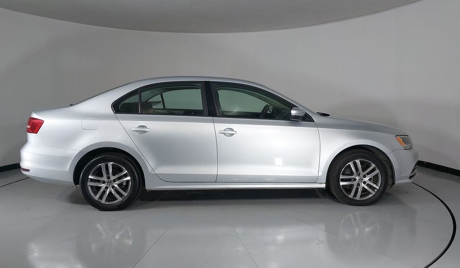 Volkswagen Jetta 2.5 TRENDLINE TIPTRONIC Sedan 2015