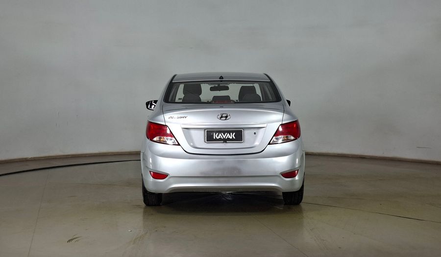 Hyundai Accent 1.4 RB GL AC Sedan 2015