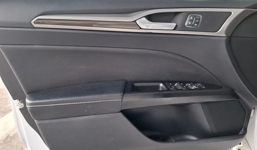 Ford Mondeo 2.0 SEL AUTO Sedan 2020