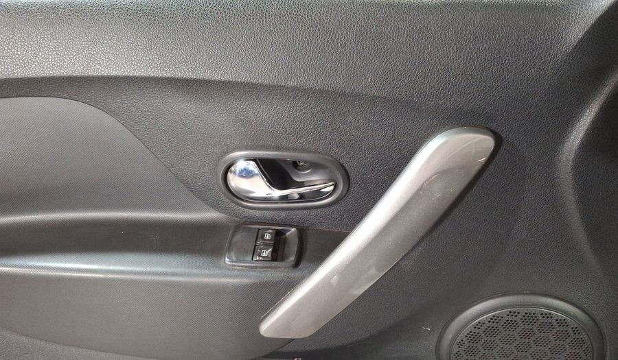 Renault Sandero 2.0 RS MT Hatchback 2017