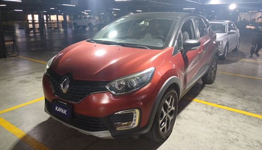 Renault • Captur