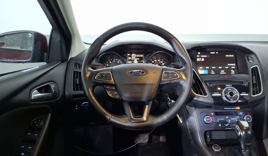 Ford Focus 2.0 SE LUXURY AT Sedan 2016