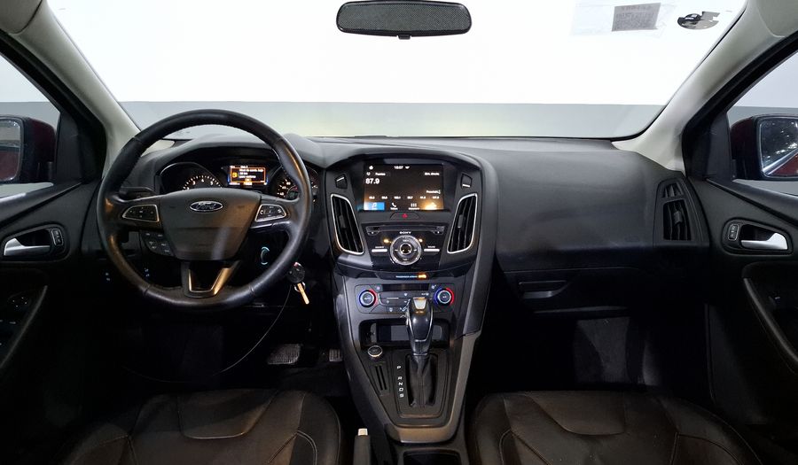 Ford Focus 2.0 SE LUXURY AT Sedan 2016