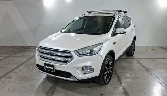 Ford • Escape