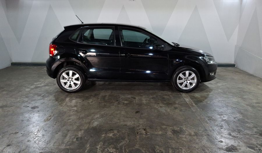 Volkswagen Polo 1.2 HIGHLINE MT Hatchback 2013