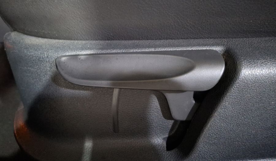 Volkswagen Polo 1.2 HIGHLINE MT Hatchback 2013