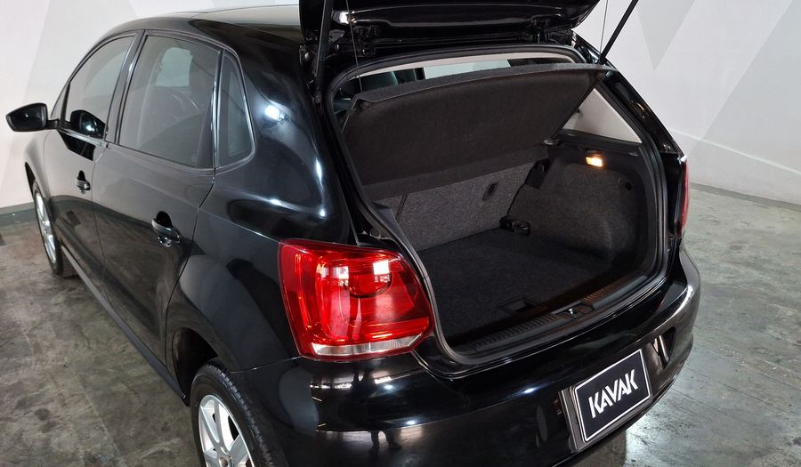 Volkswagen Polo 1.2 HIGHLINE MT Hatchback 2013