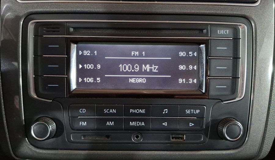 Volkswagen Polo 1.2 HIGHLINE MT Hatchback 2013