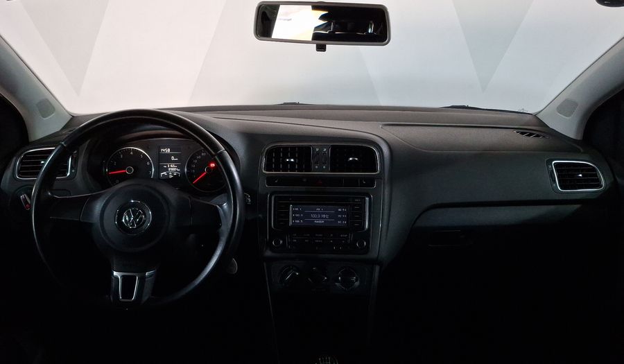 Volkswagen Polo 1.2 HIGHLINE MT Hatchback 2013