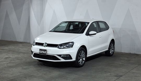 Volkswagen • Polo