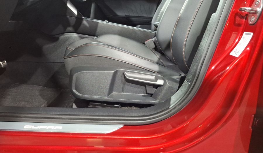 Cupra Leon 2.0 HIGH DCT Hatchback 2022