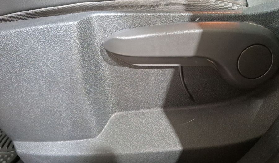 Renault Captur 2.0 ICONIC AUTO Hatchback 2018