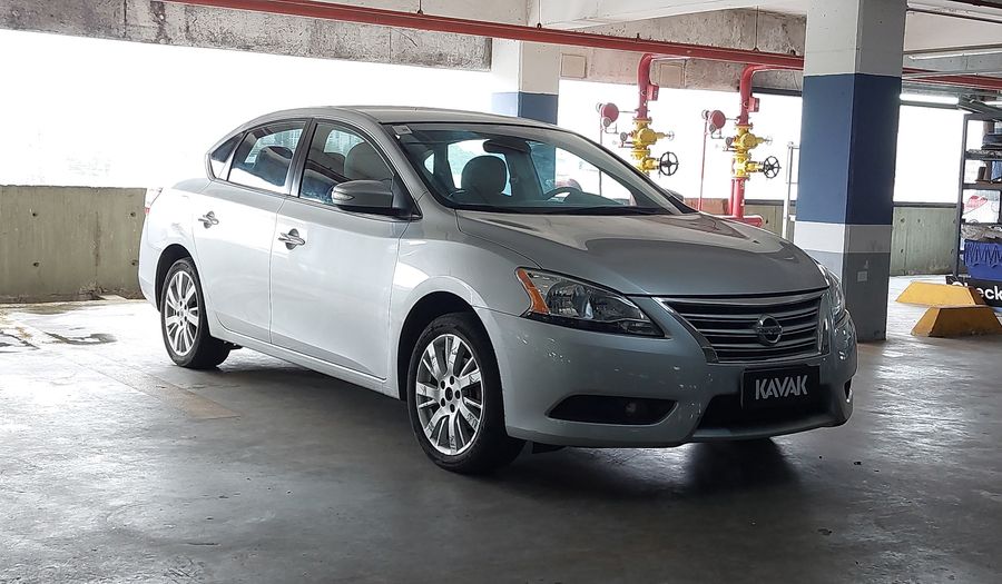 Nissan Sentra 2.0 SL CVT Sedan 2016