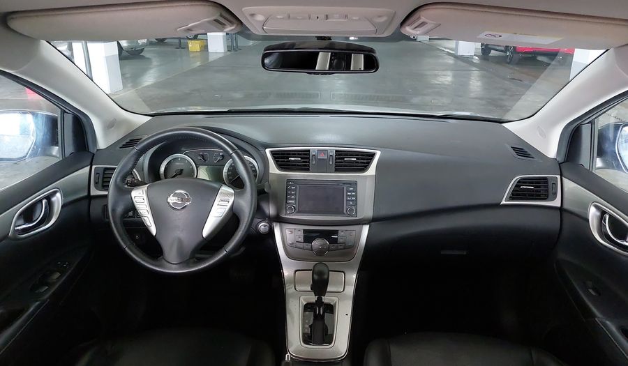 Nissan Sentra 2.0 SL CVT Sedan 2016