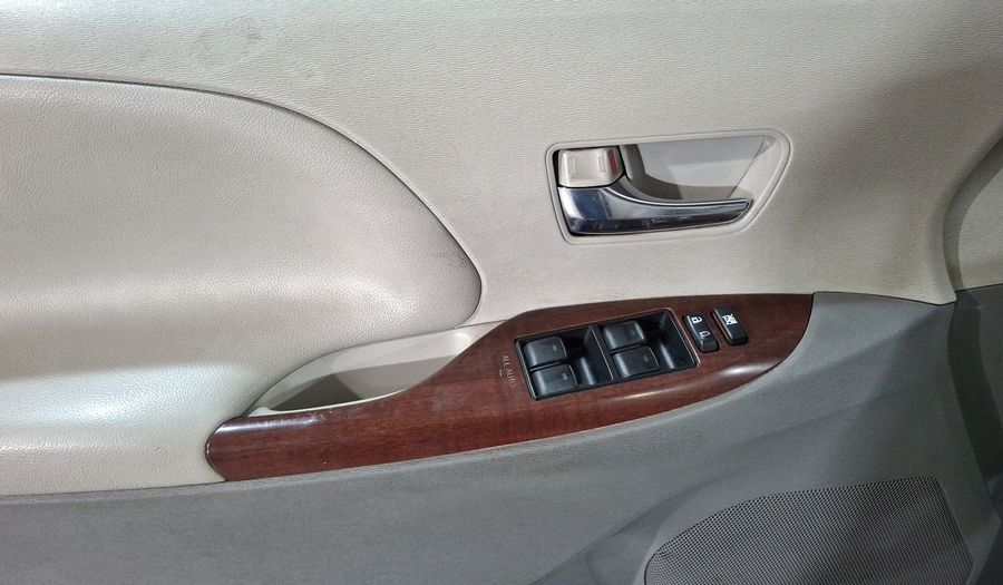 Toyota Sienna 3.5 XLE PIEL AT Minivan 2014