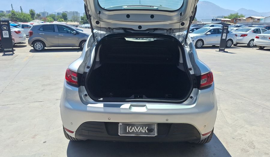 Renault Clio 1.2 EXPRESSION Hatchback 2017