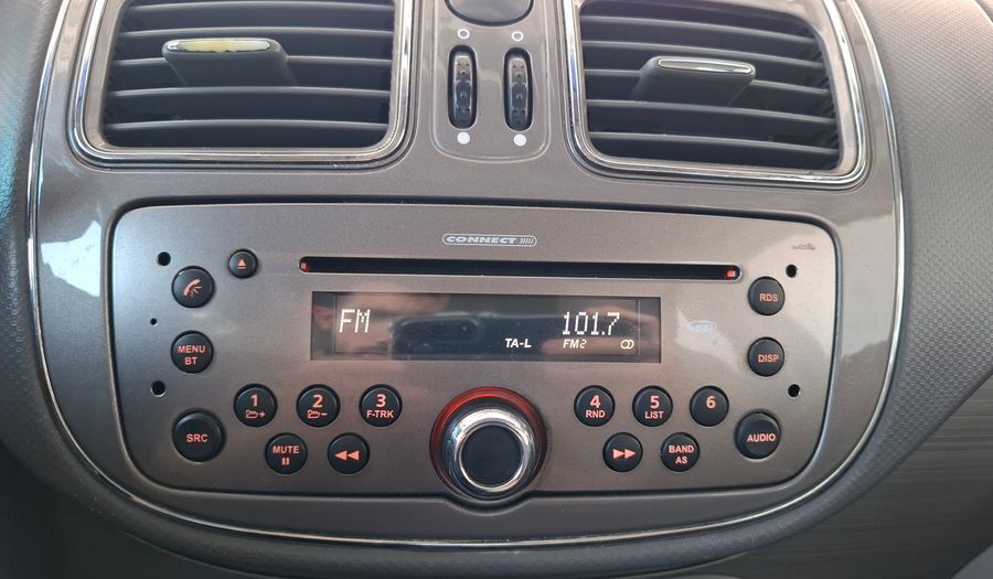 Fiat Grand Siena 1.6 16V ESSENCE Sedan 2013