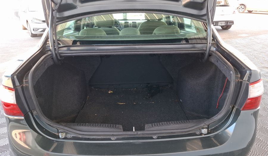 Fiat Grand Siena 1.6 16V ESSENCE Sedan 2013