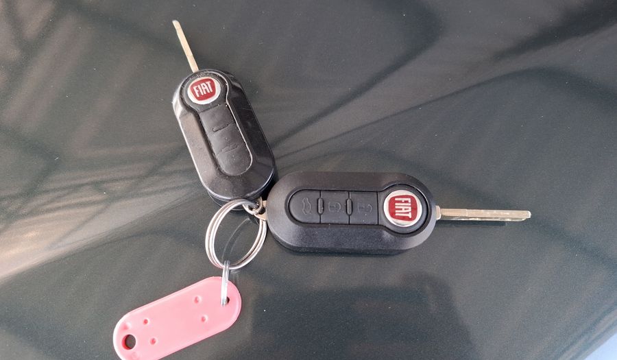 Fiat Grand Siena 1.6 16V ESSENCE Sedan 2013