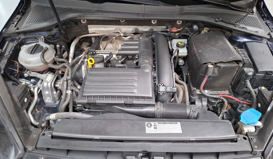 Volkswagen Golf 1.4 TSI HIGHLINE DSG Hatchback 2015