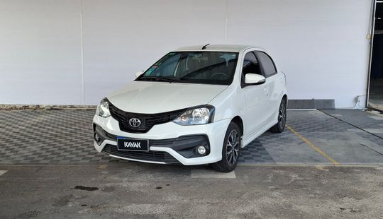 Toyota • Etios