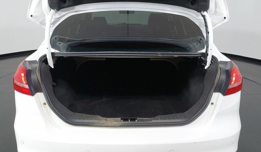 Ford Focus 2.0 TITANIUM PLUS SEDAN AT Sedan 2017