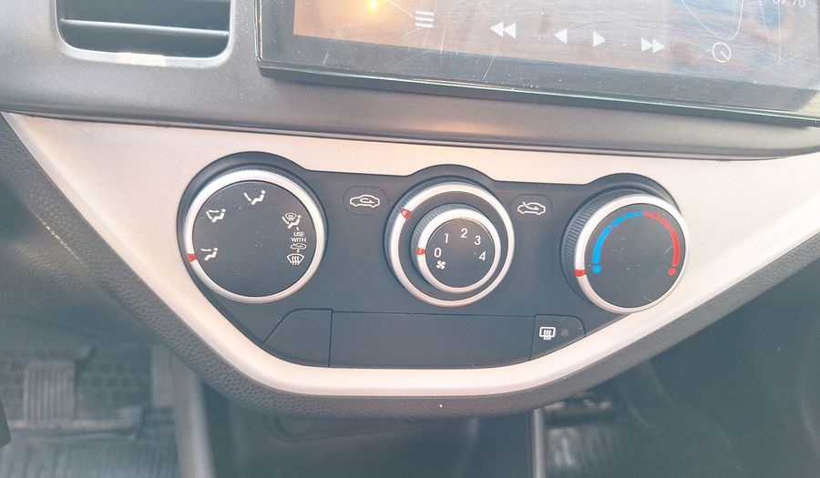 Kia Morning 1.0 LX Hatchback 2015